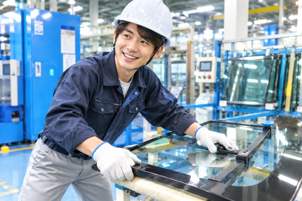 岩見沢製品資材加工業務/寮完備/長期/高収入/ 未経験者歓迎